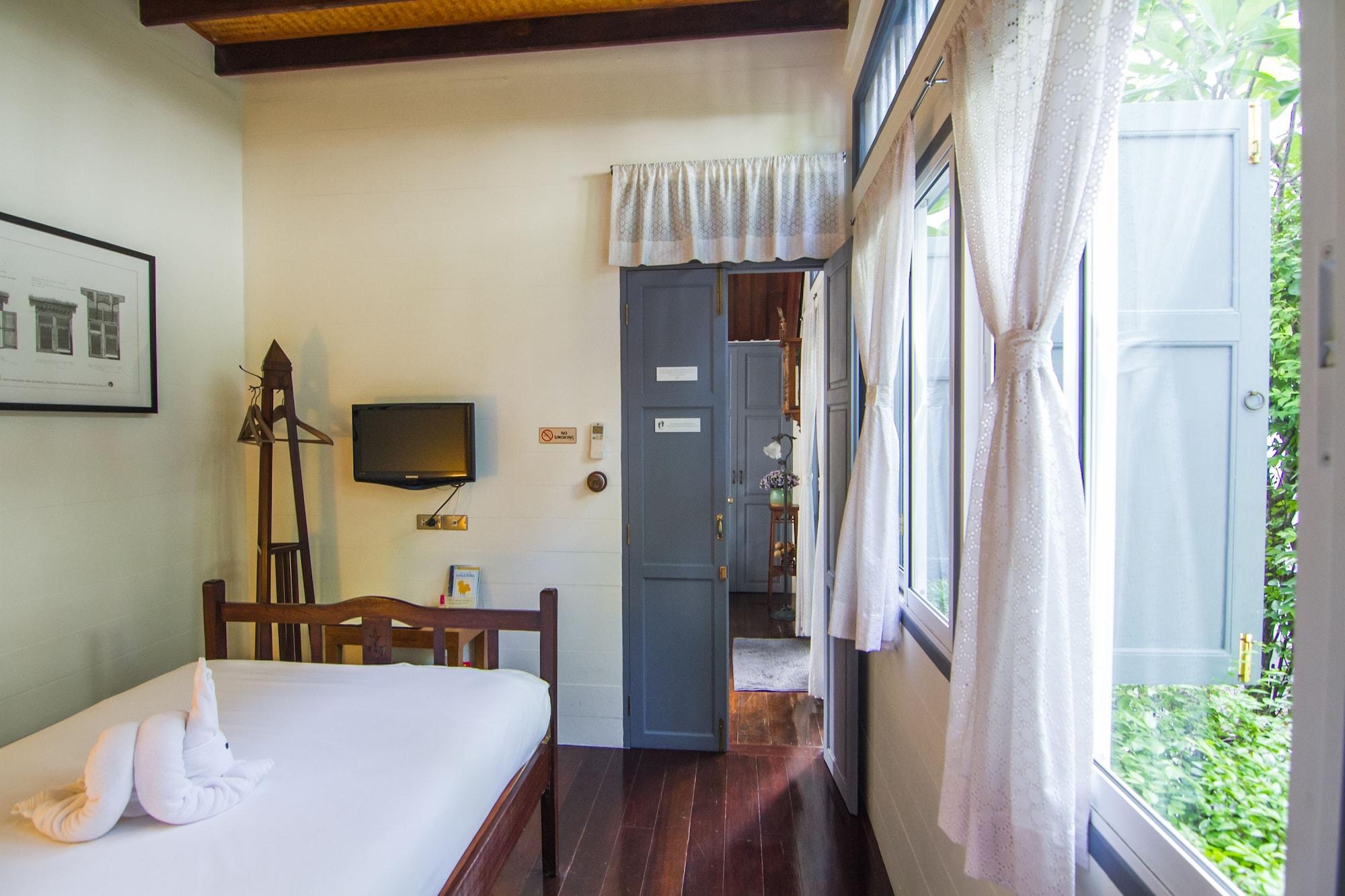 Baan Noppawong Hotel Банкок Екстериор снимка