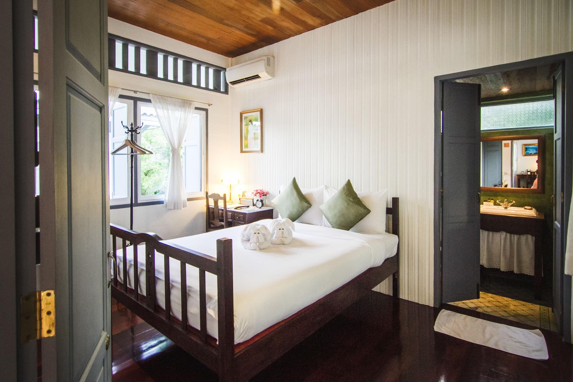 Baan Noppawong Hotel Банкок Екстериор снимка