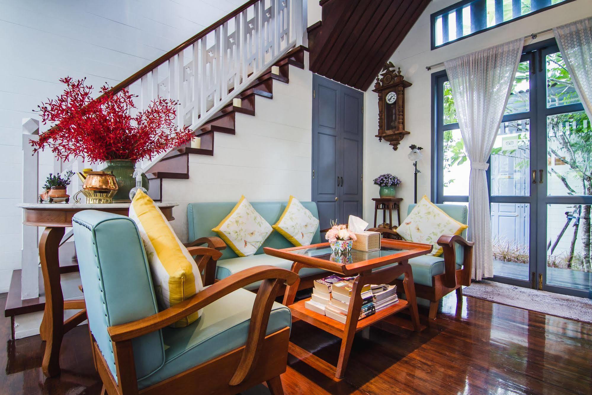 Baan Noppawong Hotel Банкок Екстериор снимка